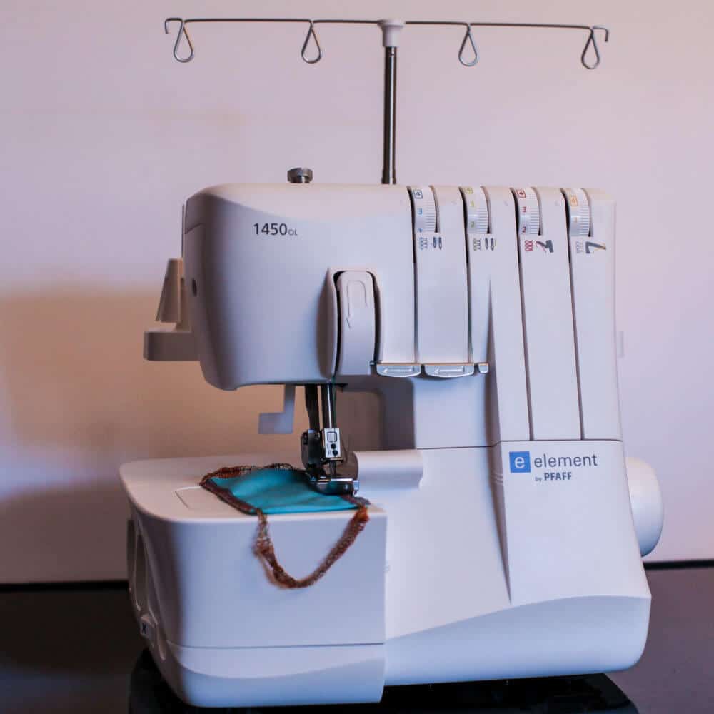 TEST] Surjeteuse Pfaff de Lidl : 1450 OL OverLock - Couture Enfant