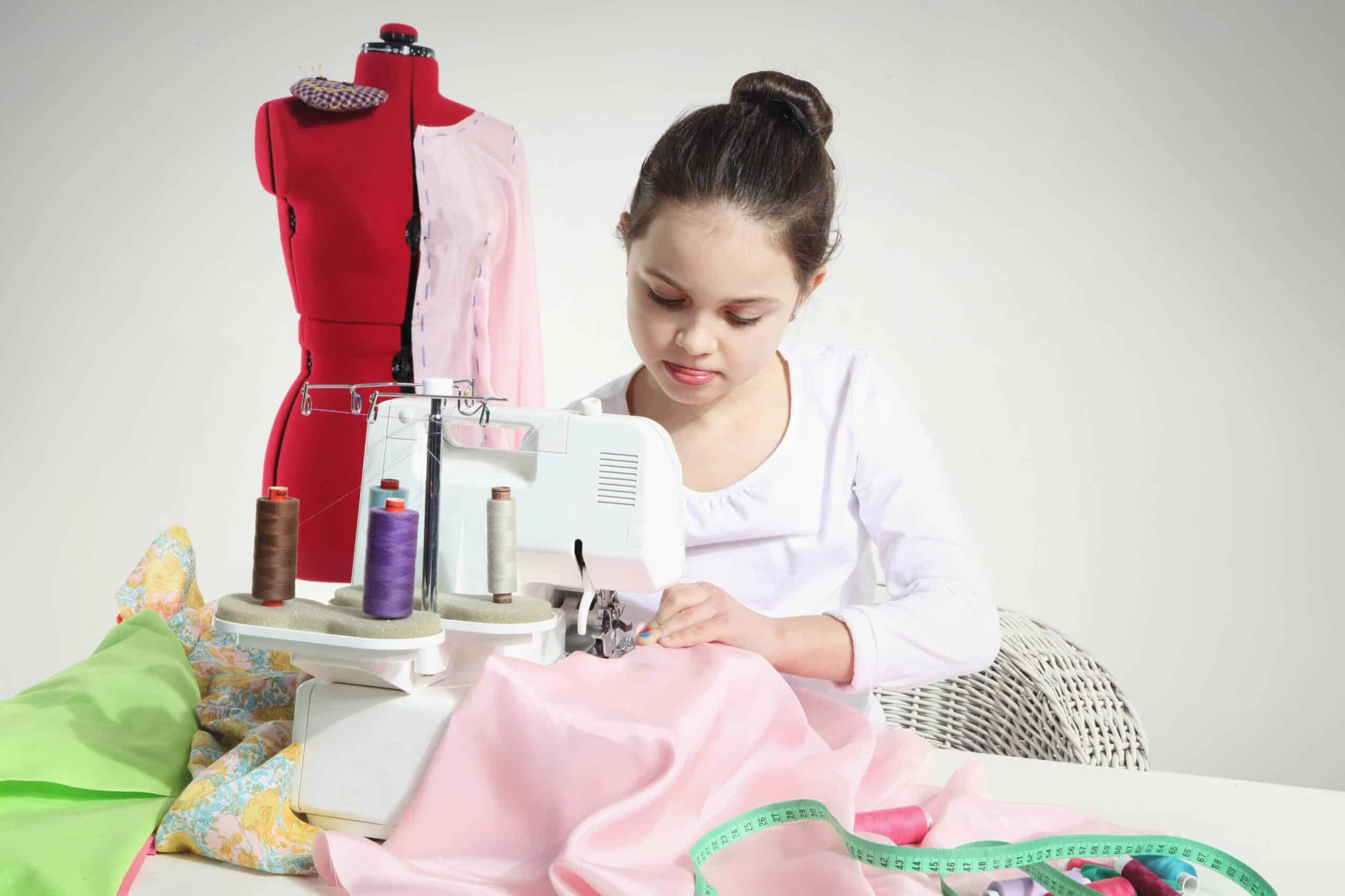 Quelle Machine à Coudre Pour Enfant Choisir ? - Ma Machine à Coudre