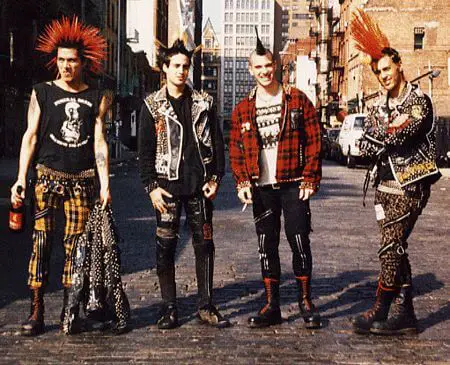 Le tartan a été un motif représentatif des punks !