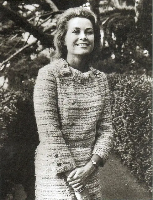 Grace Kelly, habillée en tailleur Chanel