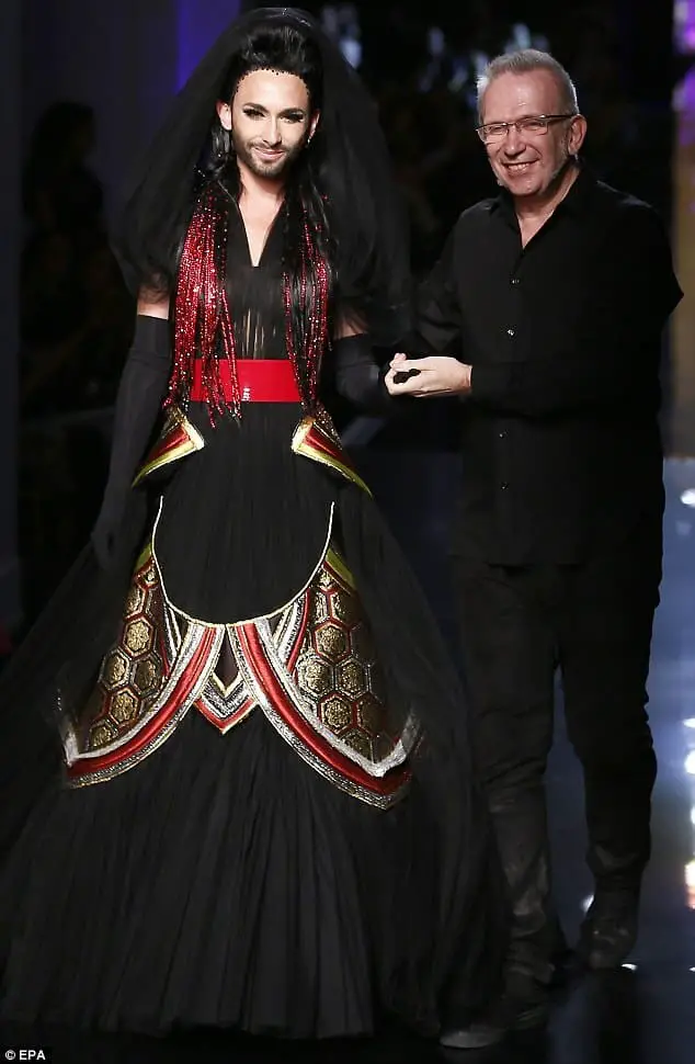 Jean-Paul Gaultier et Conchita Wurst, gagnant.e du concours Eurovision.