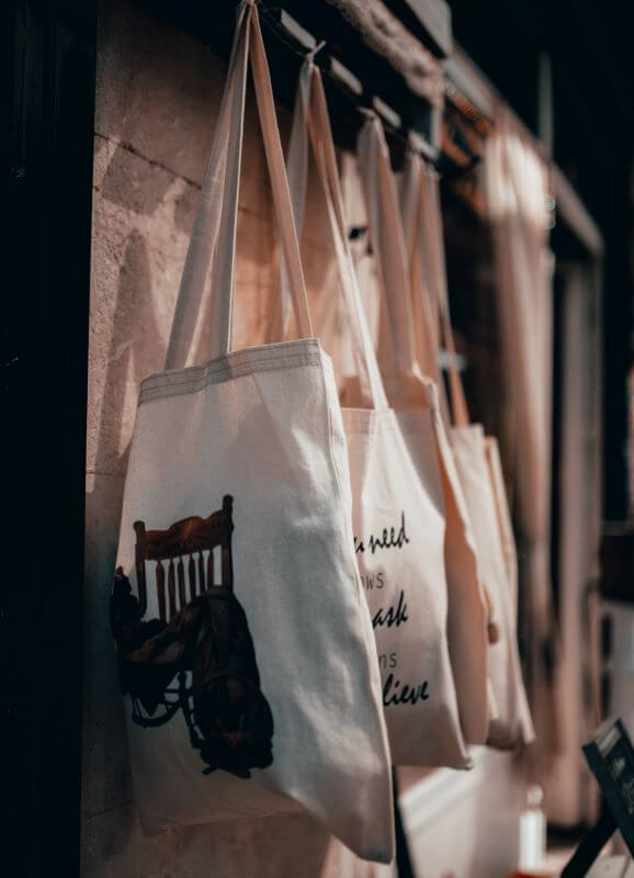 Les totes bags sont des projets faciles à coudre