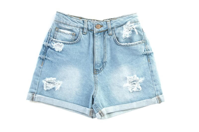 Le short en jean's est un classique !