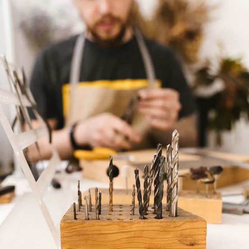 An apron for a handyman, quick and easy to sew