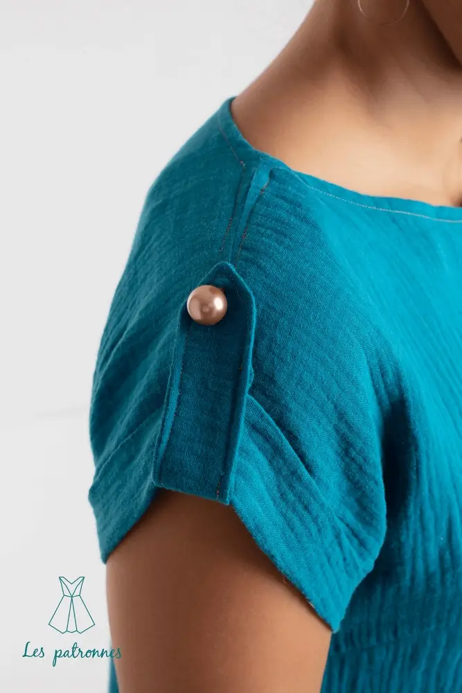 The Judd des Patronnes top, available in sizes 34 to 48