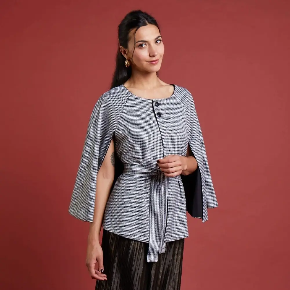 La Cape La Captivante, par Vestiaire Éponyme